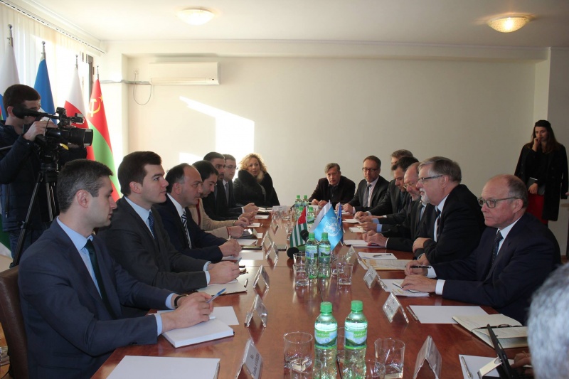 В МИД Абхазии состоялась встреча с Сопредседателями Женевских дискуссий по безопасности и стабильности в Закавказье от ООН, ЕС и ОБСЕ