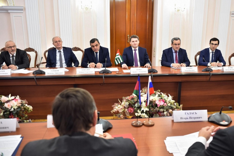 О встрече Абхазской делегации с Руководством Краснодарского края 
