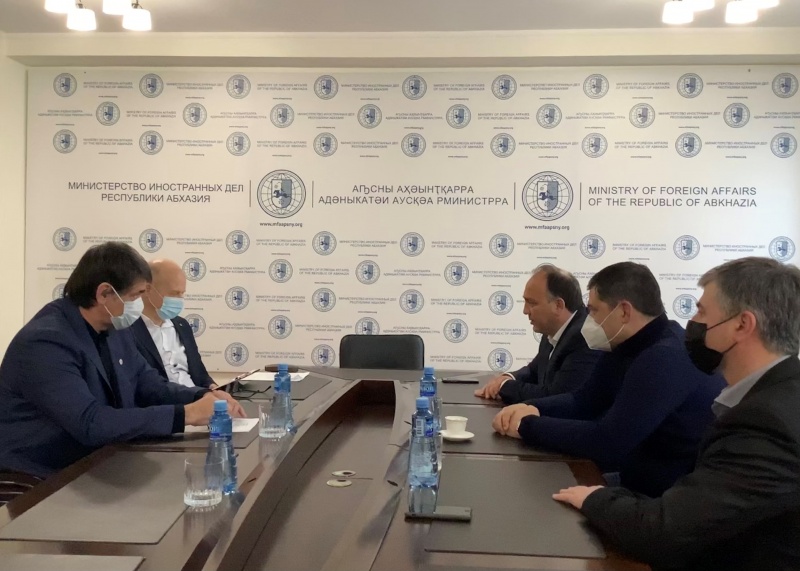 Abhazya Cumhuriyeti ICRC Misyonu temsilcileriyle görüşmesi hakkında