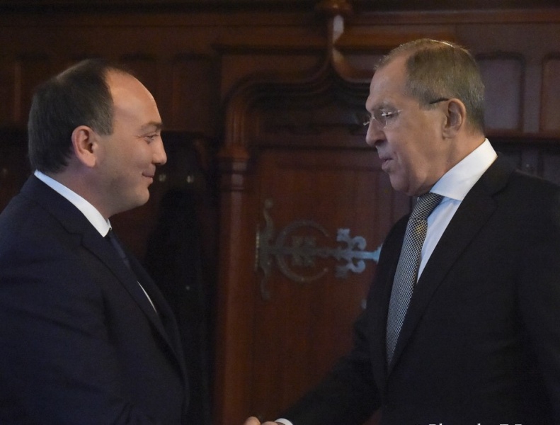 Daur Kove congratulated Sergey Lavrov on the occasion of the Diplomatic Officer Day