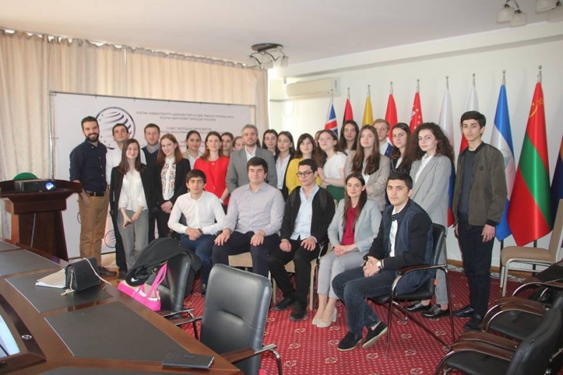Представители ОННН  провели тренинг для молодых дипломатов 