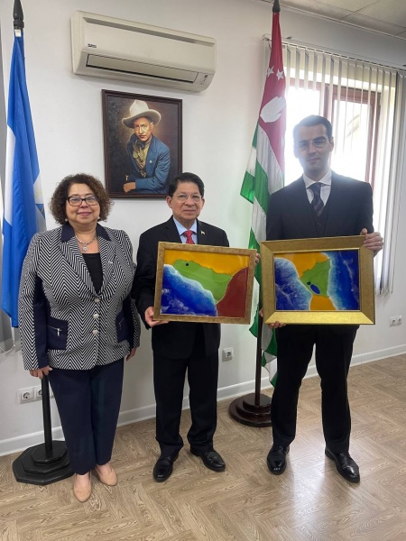 Inal Ardzinba attended a reception at the Honorary Consulate of the Republic of Nicaragua in the Republic of Abkhazia in honor of the 128-th anniversary of the birth of Augusto Sandino, the outstanding national hero of Nicaragua