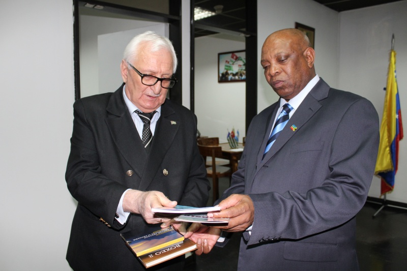 Zaur Gvajawa held a meeting with Joseph Noxie, the Ambassador of South Africa in Venezuela 