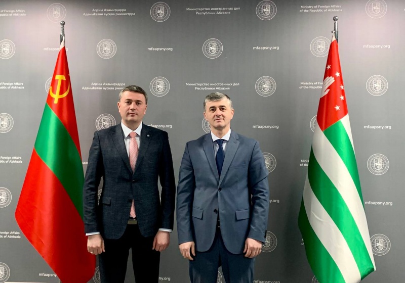 The Ministry of Foreign Affairs of Abkhazia hosted a meeting between Iraklii Tuzhba and the Deputy Minister of Foreign Affairs of the PMR Alexander Stetsyuk