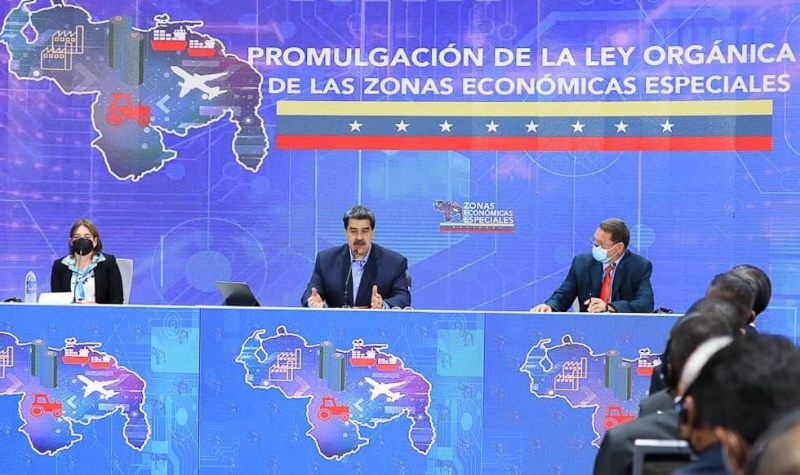 Zaur Gvadzhava, Venezuela Devlet Başkanı Nicolas Maduro'nun "Özel Ekonomik Bölgeler Yasasının Yürürlüğe Girmesi" vesilesiyle başkanlığını yaptığı toplantıya katıldı