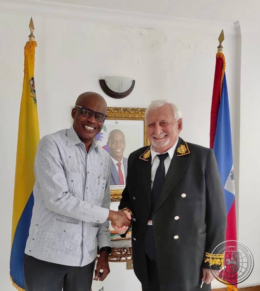 Zaur Gvadzhava, Haiti Cumhuriyeti'nin Venezuela Büyükelçisi David Leslie ile bir araya geldi