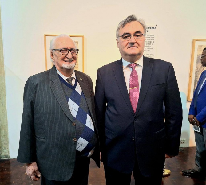 Zaur Gvadzhava took part in the opening ceremony of an exhibition of graphic works about the Great Patriotic War by Russian artist Gennady Dobrov in Caracas