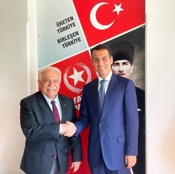 Inal Ardzinba met with the Chairman of the Motherland Party (Vatan Partisi) Doğu Perinçek in Istanbul