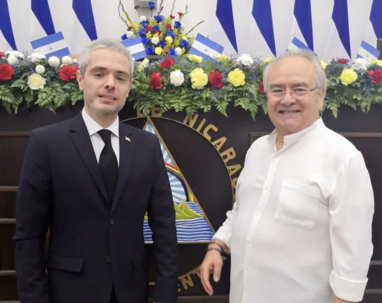 Abhazya'nın Nikaragua Büyükelçisi Inar Ladaria, Nikaragua Cumhuriyeti Ulusal Meclisinin özel toplantısına katıldı