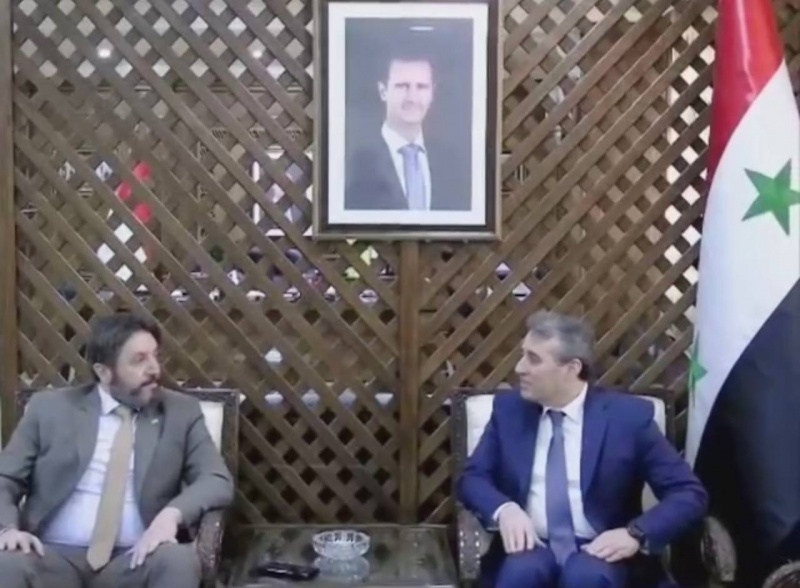 Muhammad Ali met with the Minister of Industry of Syria, Dr. Abdul-Qadir Jouhadar