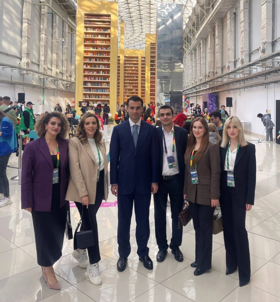 Абхазские дипломаты приняли участие в VII Глобальном форуме молодых дипломатов на полях Всемирного фестиваля молодежи в Сириусе