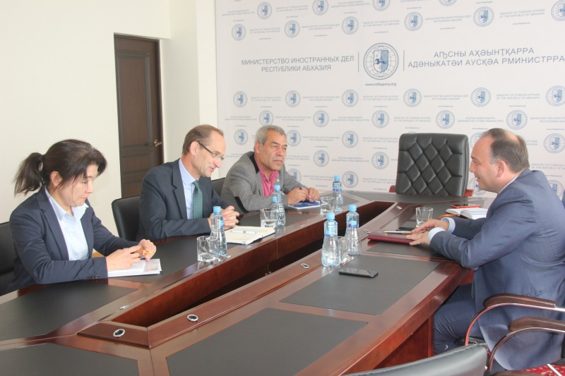 О встрече с региональным представителем УВКБ ООН на Южном Кавказе Иоханнесом ван дэр Клаау