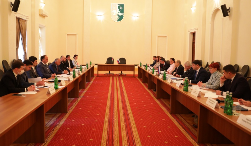 Даур Кове принял участие в III пленарном заседании Совместной Межправительственной Комиссии Абхазии и Крыма