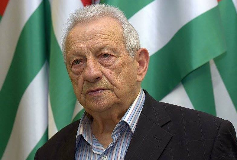 Abhazya Cumhuriyeti Olağanüstü ve Tam Yetkili Rusya Federasyonu Büyükelçisi Igor Akhba, yazar Aleksey Gogua'nın 85. doğum günü nedeniyle tebriklerini iletti.